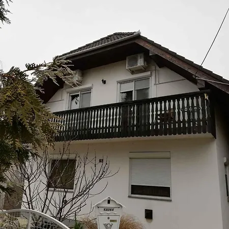 In Balatonlelle 54843 Balatonlelle