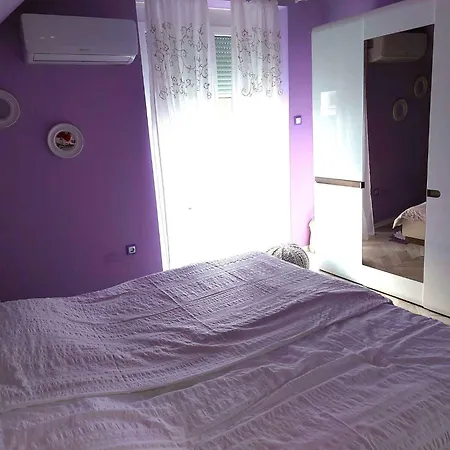 In Balatonlelle 54843 * Balatonboglár