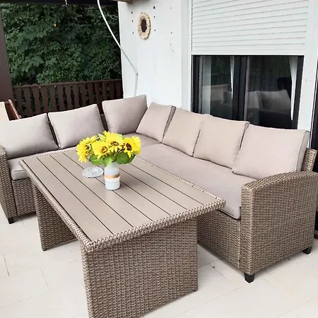 In Balatonlelle 54843 * Balatonboglár