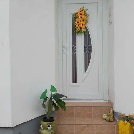 In Balatonlelle 54843 Balatonboglár